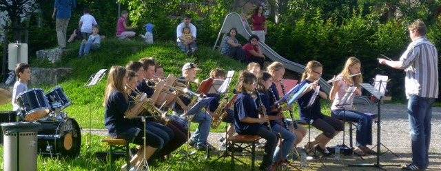 Die Jugend des Musikvereins Haltingen spielte gro auf.  | Foto: Privat