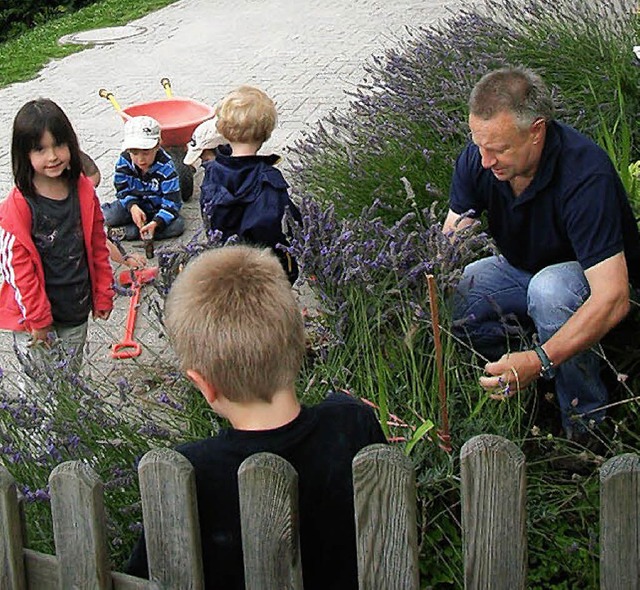 Gartenpflege im Kindergarten St. Elisa... Einrichtung wurde jetzt beschlossen.   | Foto: Johanna Hgg