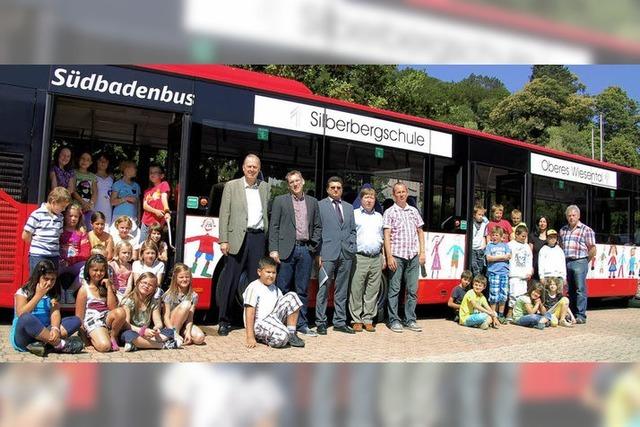 Konterfeis gren vom Bus