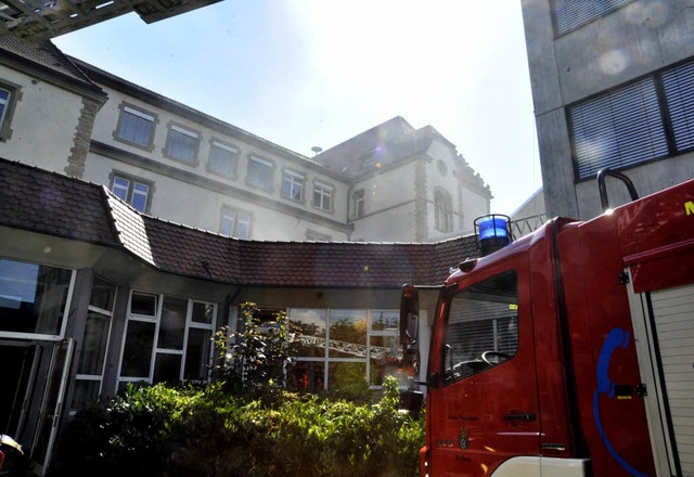 Glcklicherweise entstand  gestern nur...einem Brand im Markgrfler Gymnasium.   | Foto: Volker Mnch