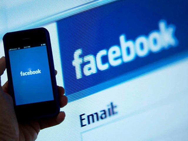 Das erste Quartal als brsennotiertes ...fr Facebook mit einem dicken Verlust.  | Foto: AFP