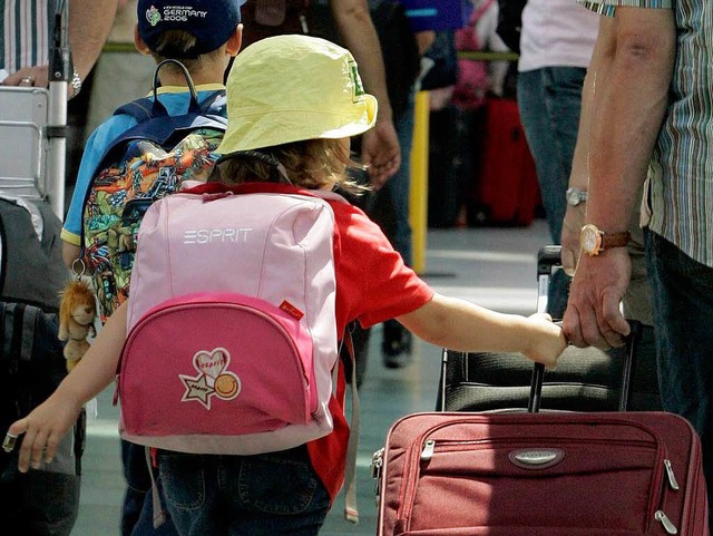 Am Flughafen Stuttgart hat die Polizei...chulschwnzerin gestellt (Symbolfoto).  | Foto: dpa