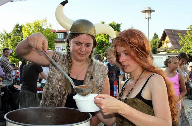 Magische Anziehungskraft hatte der Wik...nde Outfit durfte dabei nicht fehlen.   | Foto: Sabine model