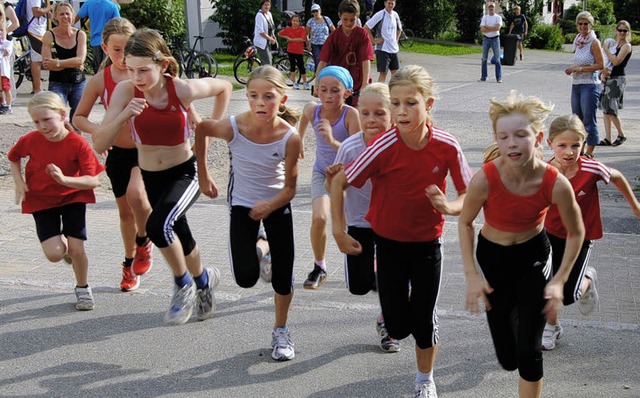 Viel Spa hatten die Kinder beim 14. R...nen Sachpreis und auch eine  Urkunde.   | Foto: Hans-Walter Mark