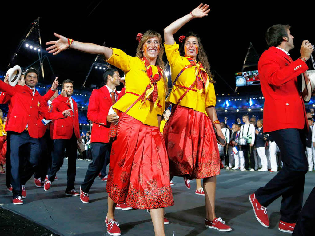 Spanische Athletinnen whrend des Einmarschs ins Londoner Olympiastadion.