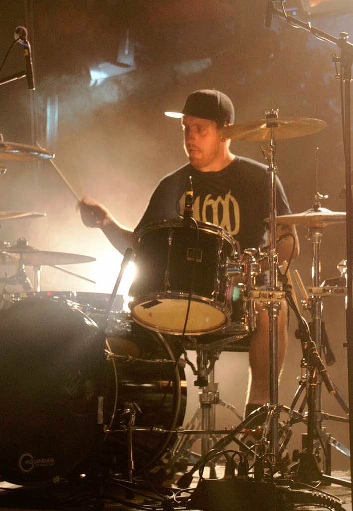Der Drummer der Band Stereo Dynamite Gschi