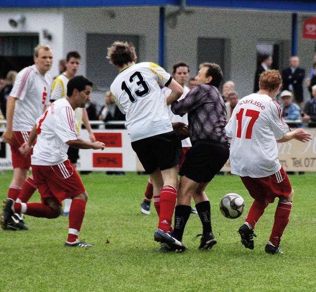 Das in der Vergangenheit oftmals spekt...30. Juli die Sportwoche des FC Weizen.  | Foto: Dietmar Noeske