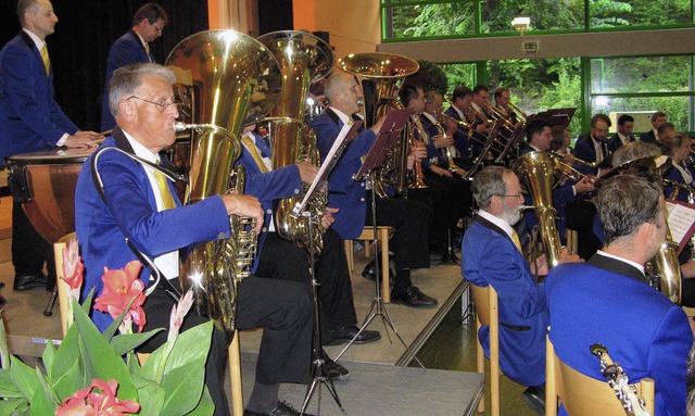 Buchenbachs Musiker  feierten am Woche...10-jhrige Bestehen des Musikvereins.   | Foto: Roman Kiener