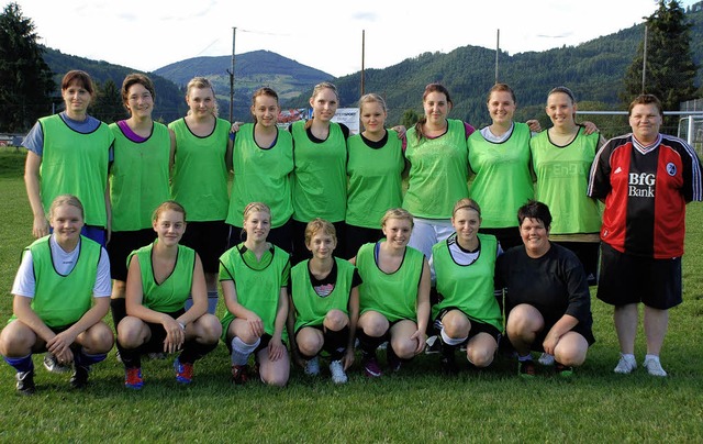 In den Startlchern: Das neue Damen-Te...ls in der Damen-Kreisliga mitmischen.   | Foto: Privat