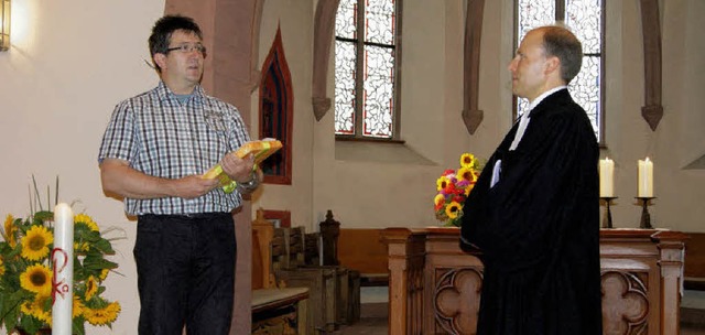 Bei der Verabschiedung  Pfarrer Daniel...Bedauern ber den Weggang Liskes aus.   | Foto: Schopferer
