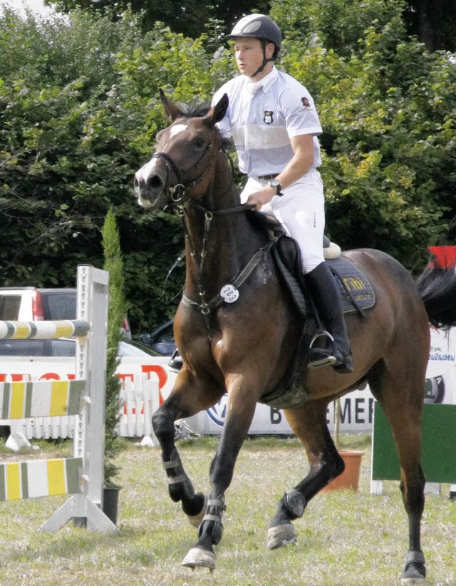 Tobias Schwarz gewann das M-Springen am Samstag.  | Foto: Hge