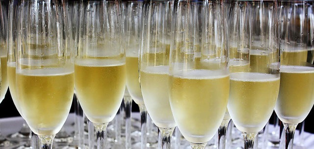 Es muss nicht immer  Champagner sein,  findet Frankreichs Prsident.  | Foto: FOTOLIA.COM/ChristART