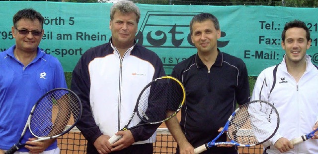 Das  Quartett, das beim Tennisclub Rhe..., Michael Fligge und Sascha Kaltenbach  | Foto: Schnabl