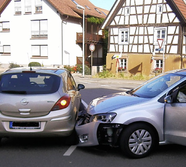 Hoher Sachschaden entstand bei diesem Unfall in Bohlsbach  | Foto: polizei OG 