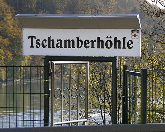 Die Tschamberhhle ist  nur vom Rhein her zugnglich.   | Foto: jacob