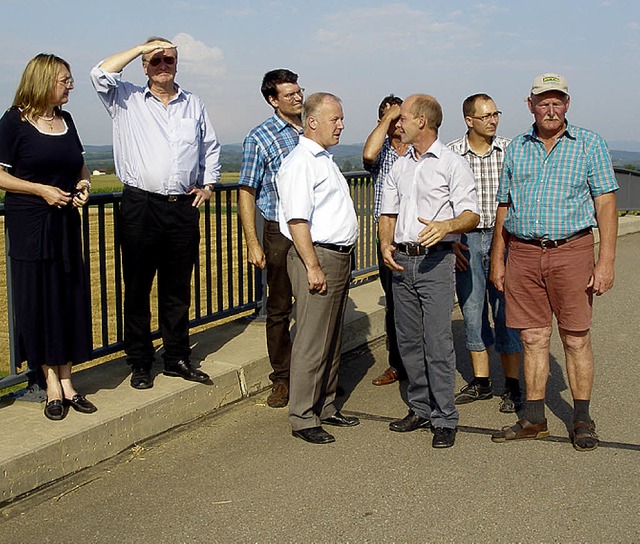 Bei seiner Agrartour lie sich der Bun...neuen L 113 bei Endingen informieren.   | Foto: Privat