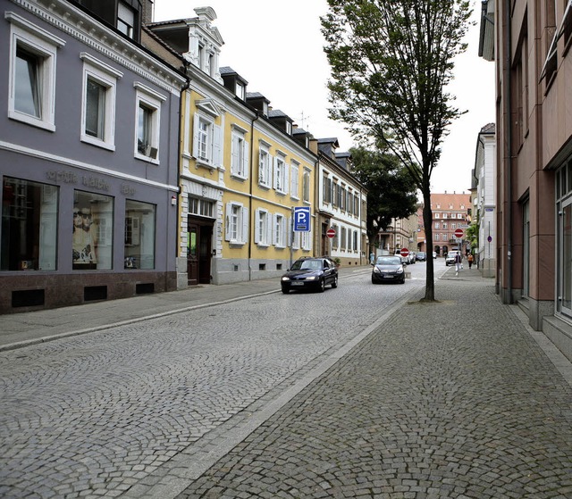 Auf der Ostseite der Schillerstrae in...tstehen, meint die Werbegemeinschaft.   | Foto: chr.  breithaupt