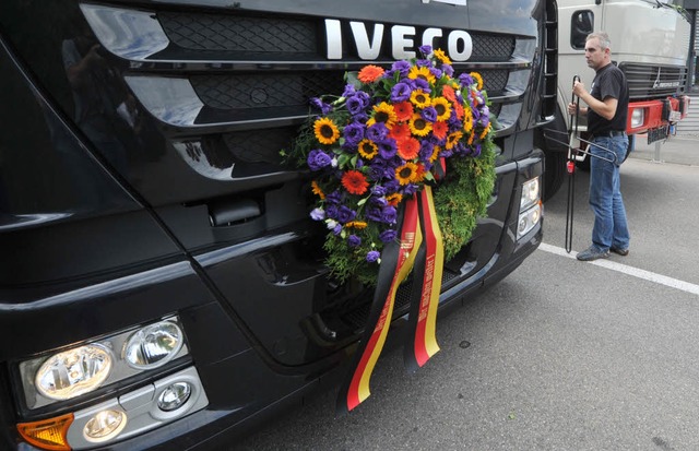 Im Ulmer Iveco-Werk rollte am Freitag der letzte Lastwagen vom Band.  | Foto: dpa