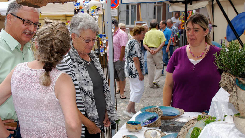 Binationaler Kunsthandwerkmarkt in Endingen:  Keramik aus der Knstlerwerkstatt.