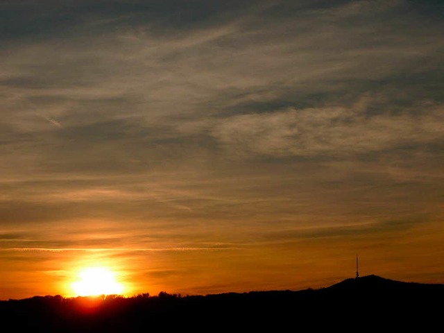 Sonnenuntergang ber dem Kaiserstuhl b...gefiel den online-Besuchern am besten.  | Foto: david konstanzer