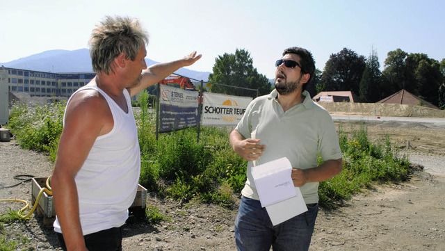 Tomas Vetter (links) hat auf der Baustelle immer den berblick.   | Foto: Beatrice Ehrlich