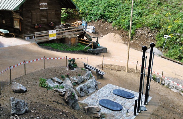 So sieht das neue Umfeld der Stangenbo...gischen Klranlage im Bildvordergrund.  | Foto: M. Lange