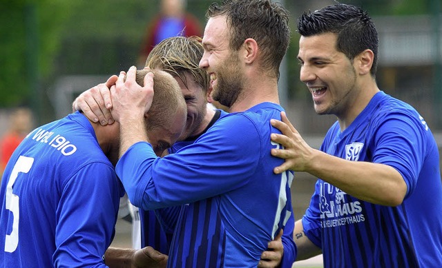 Erheblich mehr Grund zum Jubeln  haben...Spieler des SV Weil in dieser Saison.   | Foto: Kaufhold