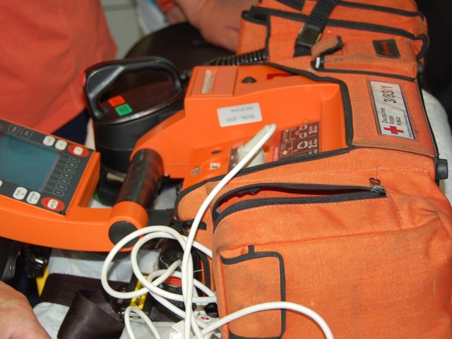 Defibrillator im Strandbad.  | Foto: Marius Alexander