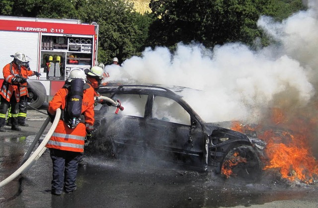 Nicht mehr verhindern konnte die Feuer...einkems nach einem Defekt ausbrannte.   | Foto: Privat