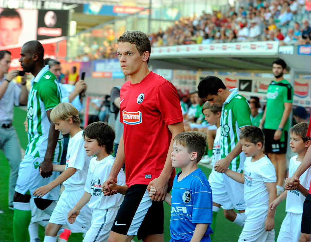 SC-Youngster Matthias Ginter vor dem Anpfiff.