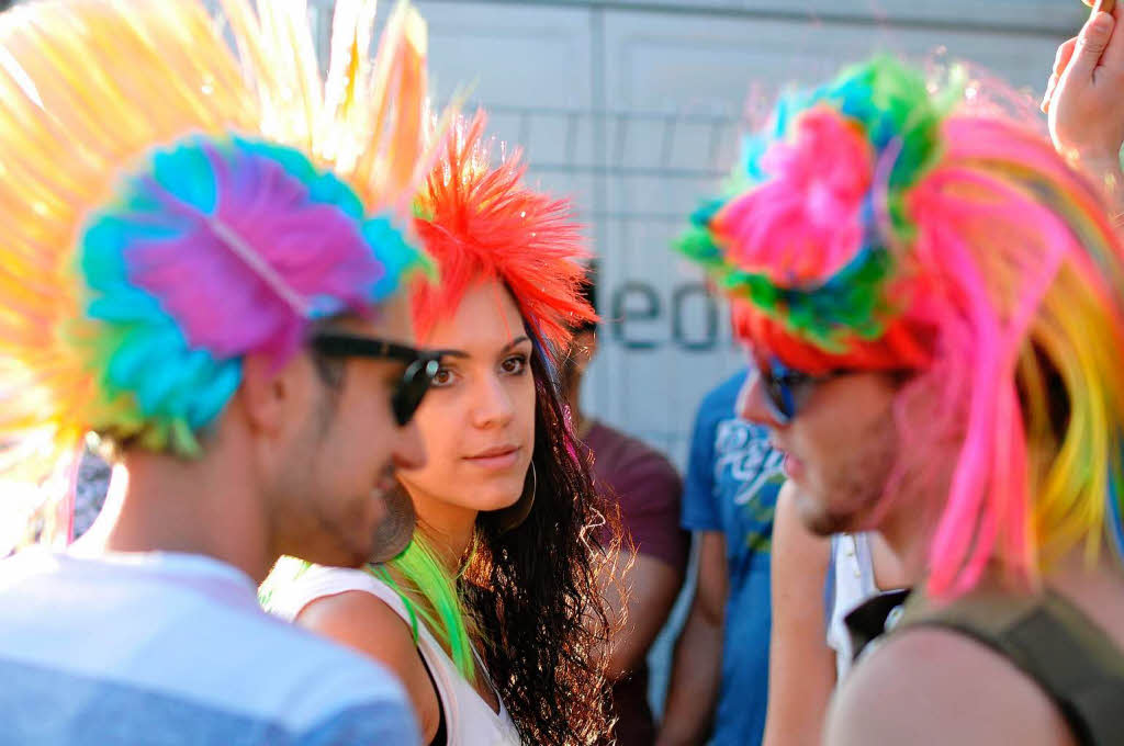 Techon bei bestem Wetter: Die Street Parade in Zrich.