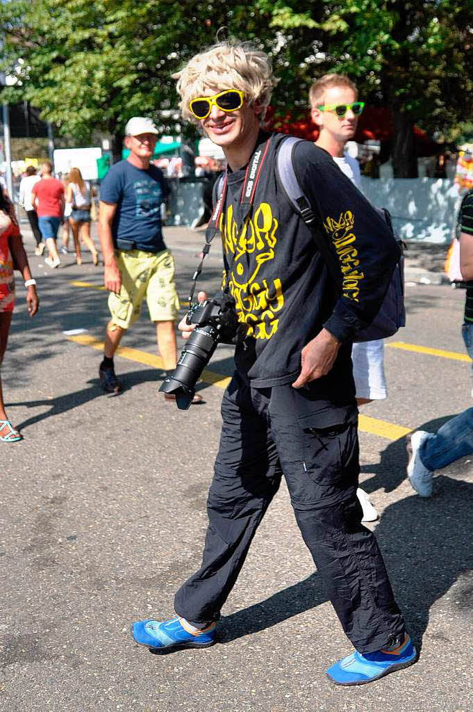 Techon bei bestem Wetter: Die Street Parade in Zrich.