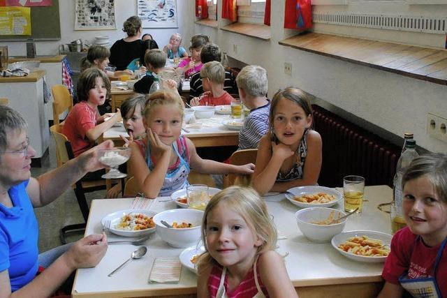 Kinderleicht gekocht: Penne, Pizza und Paprika