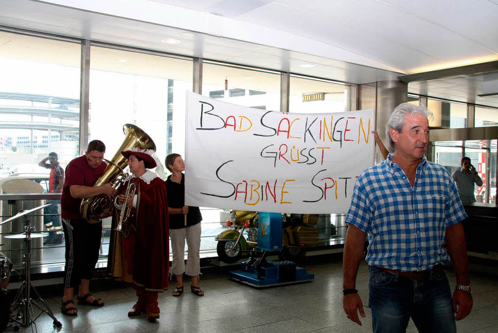Groer Bahnhof fr Sabine Spitz