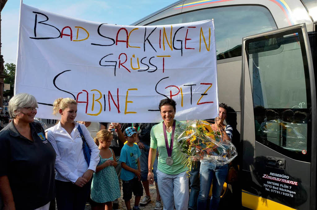 Groer Bahnhof fr Sabine Spitz
