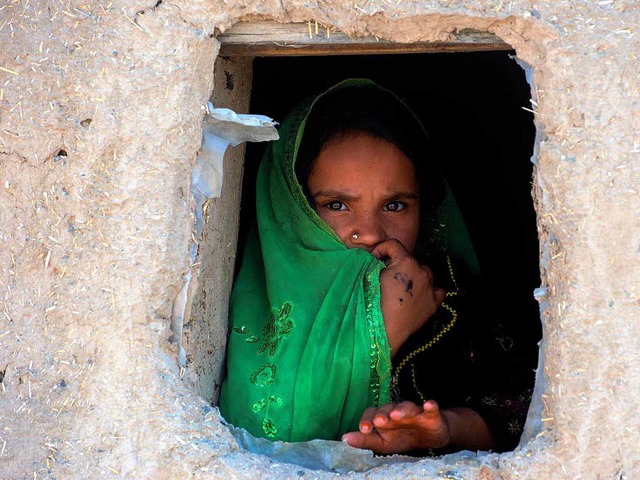 Ein afghanisches Mdchen im August 201...tastrophe&#8220;, sagt Angelika Beer.   | Foto: AFP