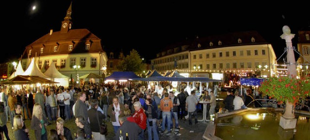 Perfekte Kulisse fr ein Weinfest: der Marktplatz in Emmendingen   | Foto: Markus Zimmermann
