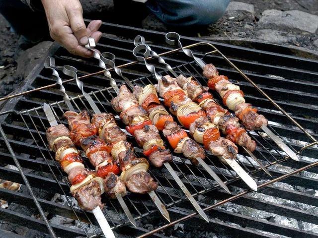 Grillen auf der Grillhtte.  | Foto: Ingo Schneider