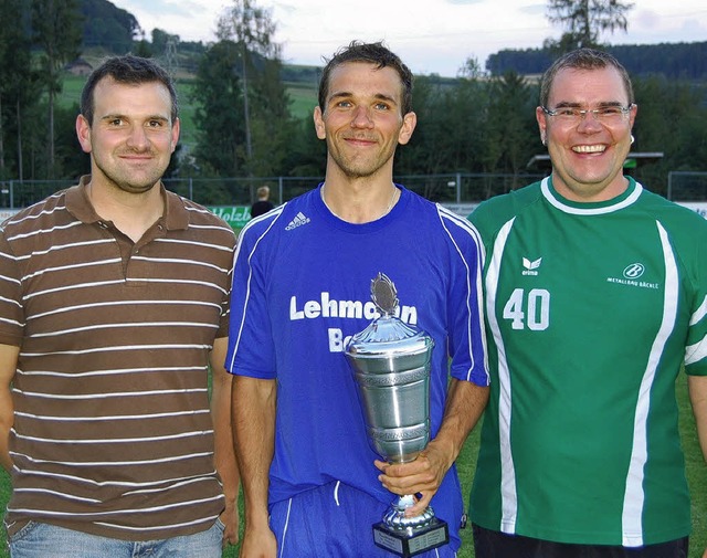 Siegerehrung (von links): Christian Fi...n, Christian Seebacher SVUVorsitzender  | Foto: Privat