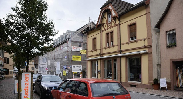 Eins nach dem anderen: Das Haus Haupts...einem Bckereibetrieb gefhrt werden.   | Foto: Markus Maier