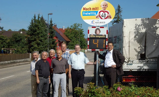 Mit Tempo 40 durchs Dorf: Brgermeiste...ffen auf die Einsicht der Autofahrer.   | Foto: hagen spth