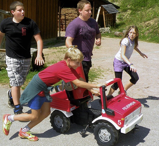 Die Kinder bewiesen Schnelligkeit und ...e-Station &#8222;Lschangriff&#8220;.   | Foto: sarah trinler