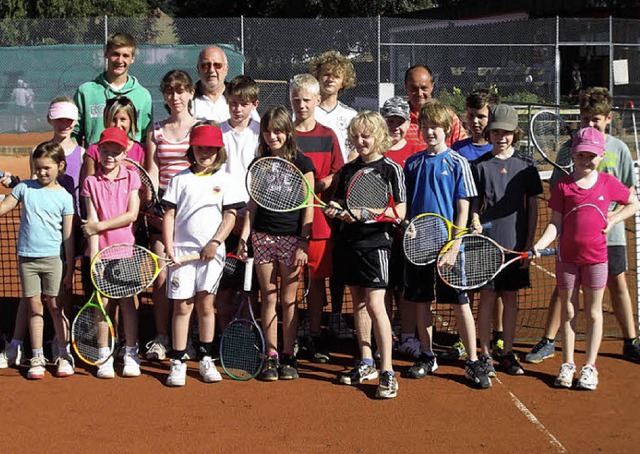 Die Teilnehmer an der Jugend-Clubmeist...nd beim Tenniscamp des TC Schopfheim.   | Foto: Privat