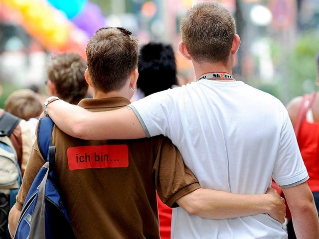 Keine steuerlichen Vorteile fr gleichgeschlechtliche Paare?  | Foto: dpa