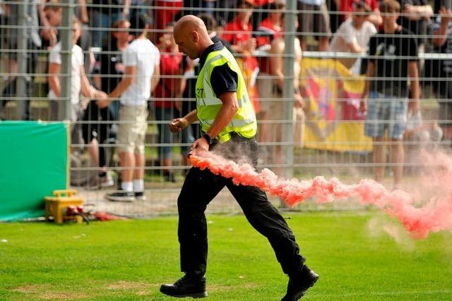 SC Freiburg: Knallkrper-Werfer ist erst 15 Jahre alt