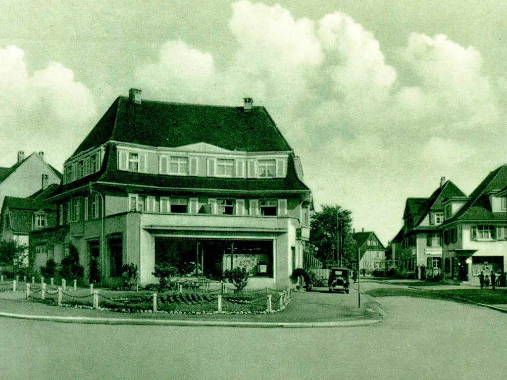 Trebbiner Platz: Einst stand an der Kreuzung Hauptstrae/Leopoldstrae das Blumenhaus Spring.