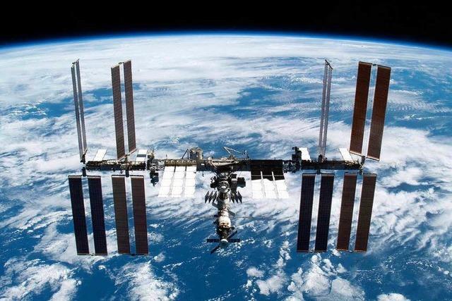 Raumstation ISS zieht über Südbaden an der Sonne vorbei