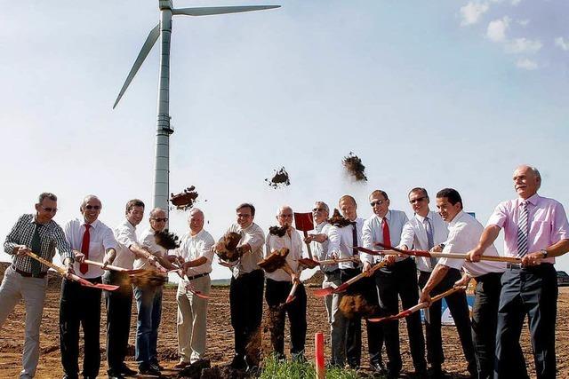 Spatenstich fr neue Windkraftanlage auf dem Weimoos