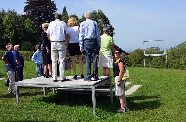 Gerichtsverhandlung im Park der Sinne ...egen den Seh-Rahmen (rechts) geklagt.   | Foto: Umiger