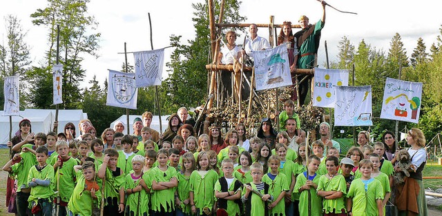 Mit Robin Hood im Wald waren  50 Neuenburger Kinder.   | Foto: Armin Graf